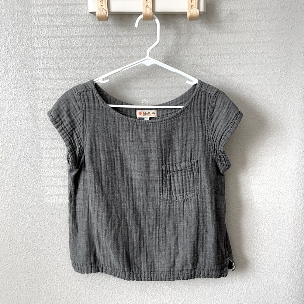 Mollusk Box Tee. Size: M. Color: Gray